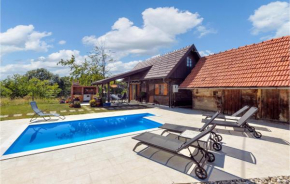 Nice home in Stubicke Toplice with Outdoor swimming pool, WiFi and 2 Bedrooms Stubičke Toplice